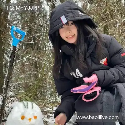 滑璇鸣